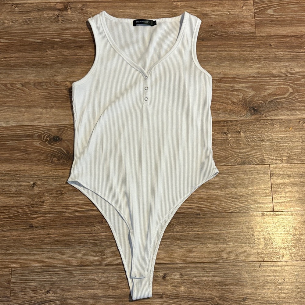 White Ribbed body suit